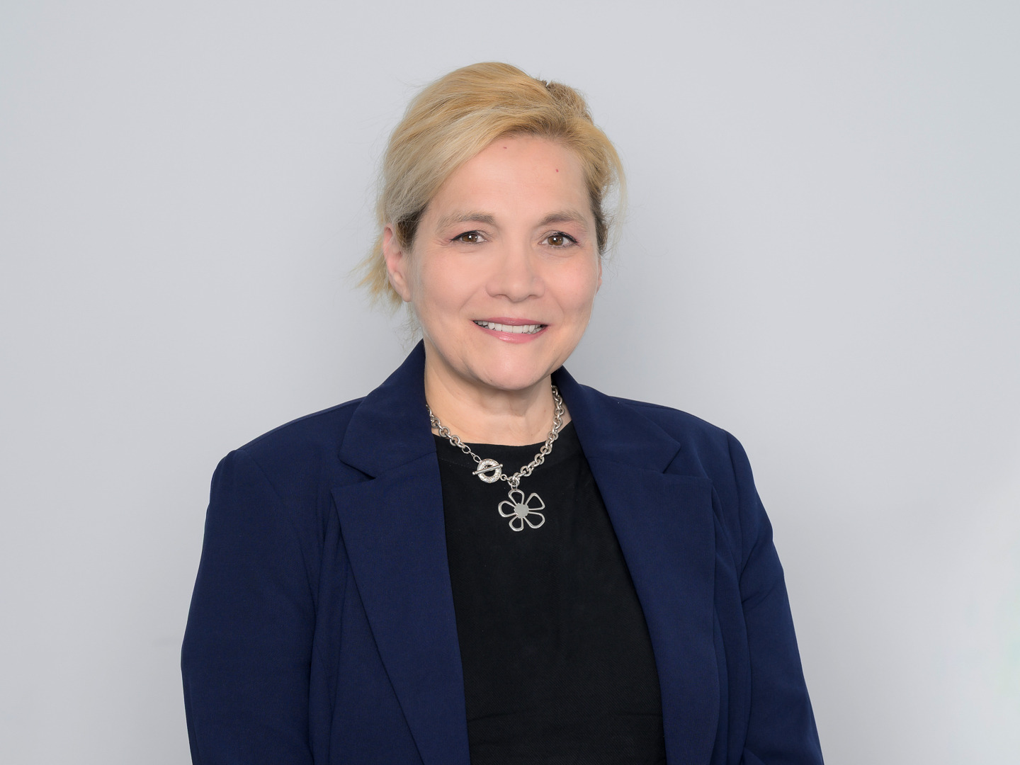 barrister-solicitor-souzi-clifford-wn-legal